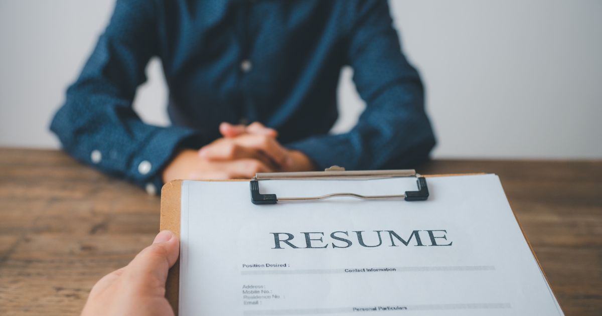 How Hiring Managers Interpret Resume - How Long Do Hiring Managers Look At Resumes 